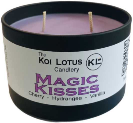 Fragrance oil Candles (Magic Kisses) 8oz tin